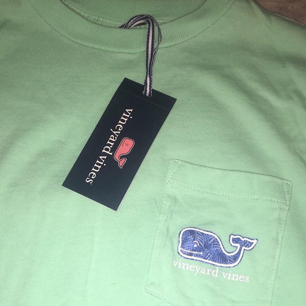 Vineyard vine brand new shirt